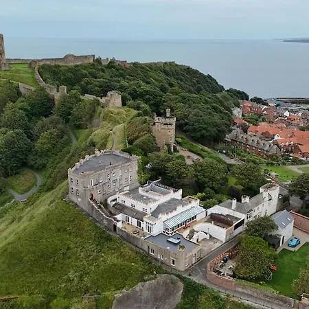 아파트 Coach House, In A Stunning Location By The Castle *